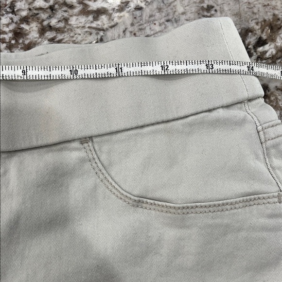 Women’s Nine West Heidi Pull-on Crop Pants - Picture 6 of 8